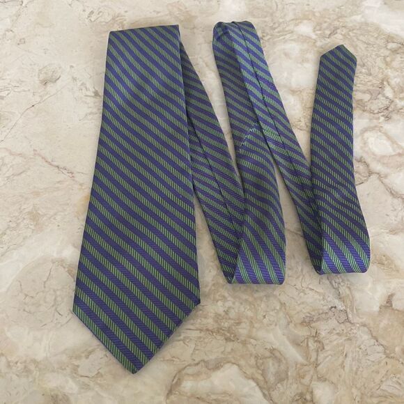 Lanvin 100% Silk Tie - Picture 2 of 7